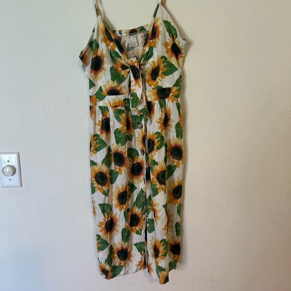 Mimi Chica Bohemian/festival, sunflower button front Tie bust Dress Medium - Picture 7 of 9